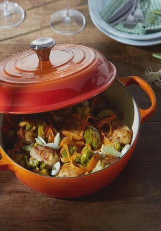 LE CREUSET® Gourmet-Profitopf "Signature", Oval, Ofenrot, Ø 30 Cm Gesamt: Durchmesser 30cm 4 LE CREUSET® Gourmet-Profitopf "Signature", Oval, Ofenrot, Ø 30 Cm Gesamt: Durchmesser 30cm – Bild 2